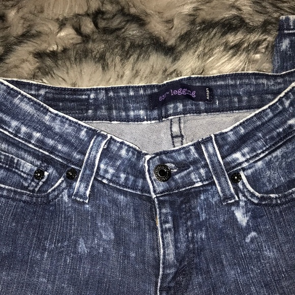 Levis Jeans - Picture 5 of 6